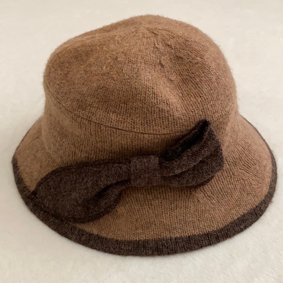 Indigo Soul | 100% Wool Bow Cloche Hat Brown (OS) - Picture 1 of 16